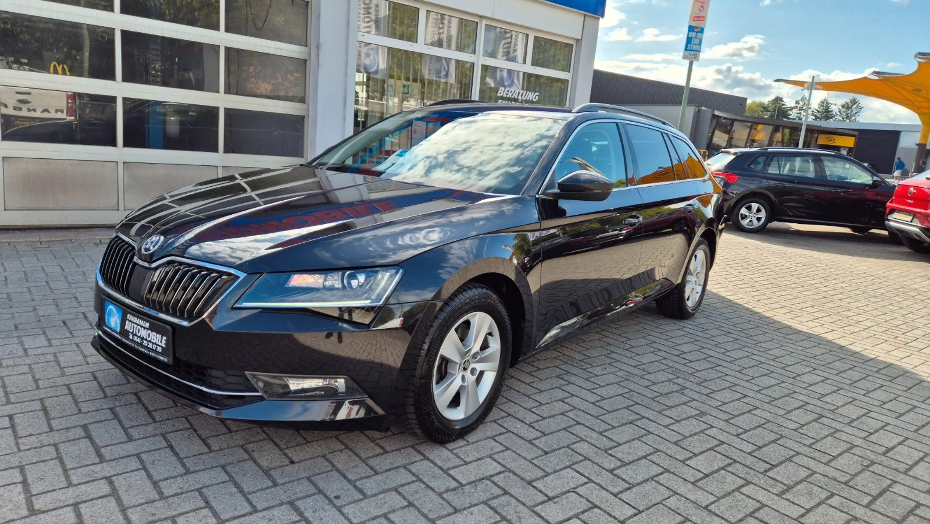 Skoda Superb Combi Ambition — photo 4