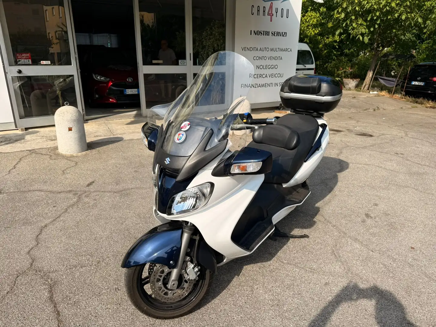 Suzuki Burgman 650 650cc 40kw, SPECCHIETTI RICHIUDIBILI!, NO A2 Blanc - 1
