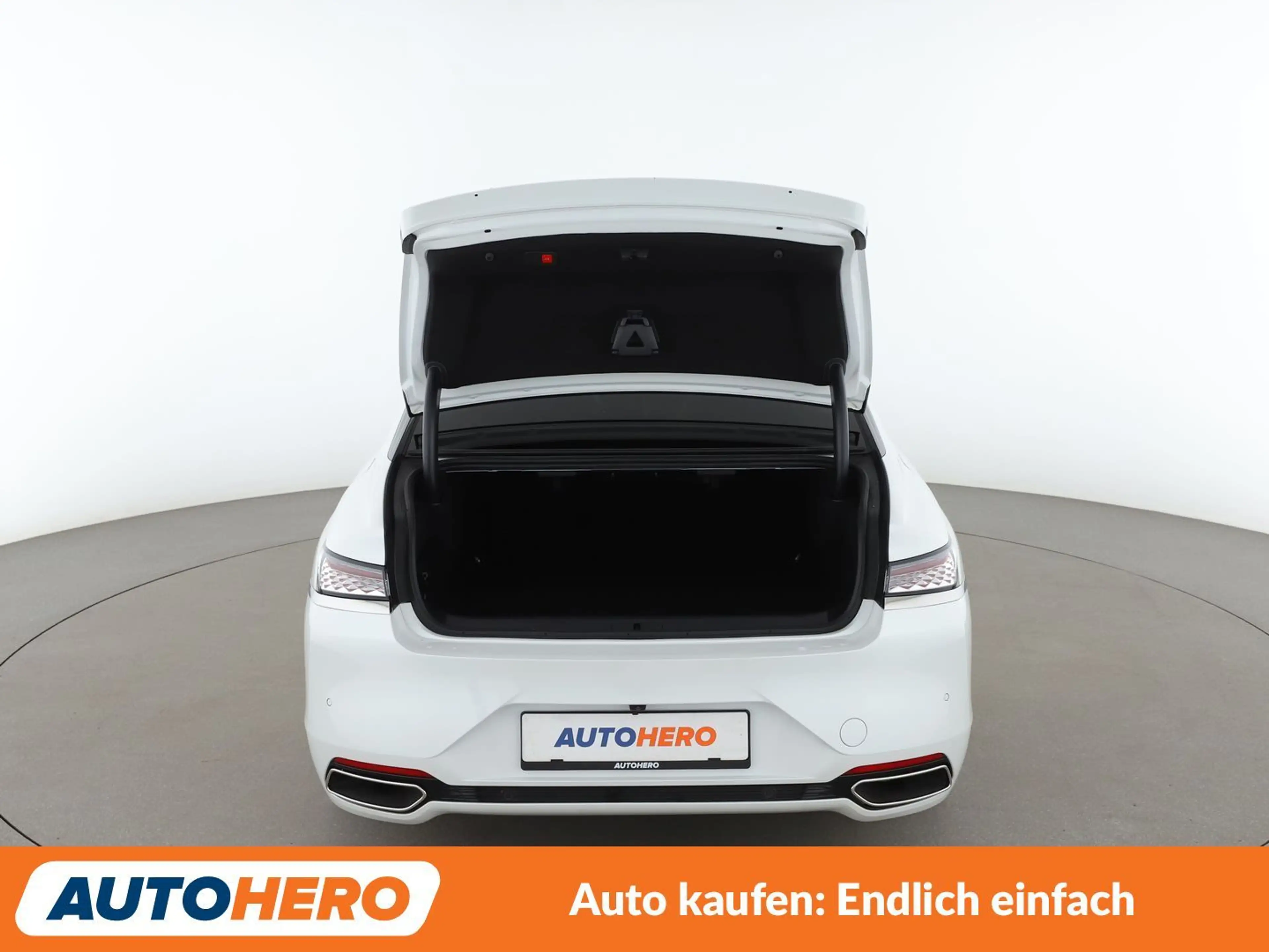 DS Automobiles DS 9 1.6 E-Tense Hybrid 4x4 Rivoli + Aut.*ACC*CAM*PDC* — photo 8