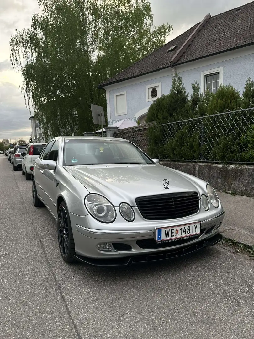 Mercedes-Benz E 200 Elegance CDI Silber - 1