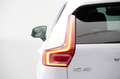 Volvo XC40 D4 Momentum Pro AWD Geartronic Weiß - thumbnail 27