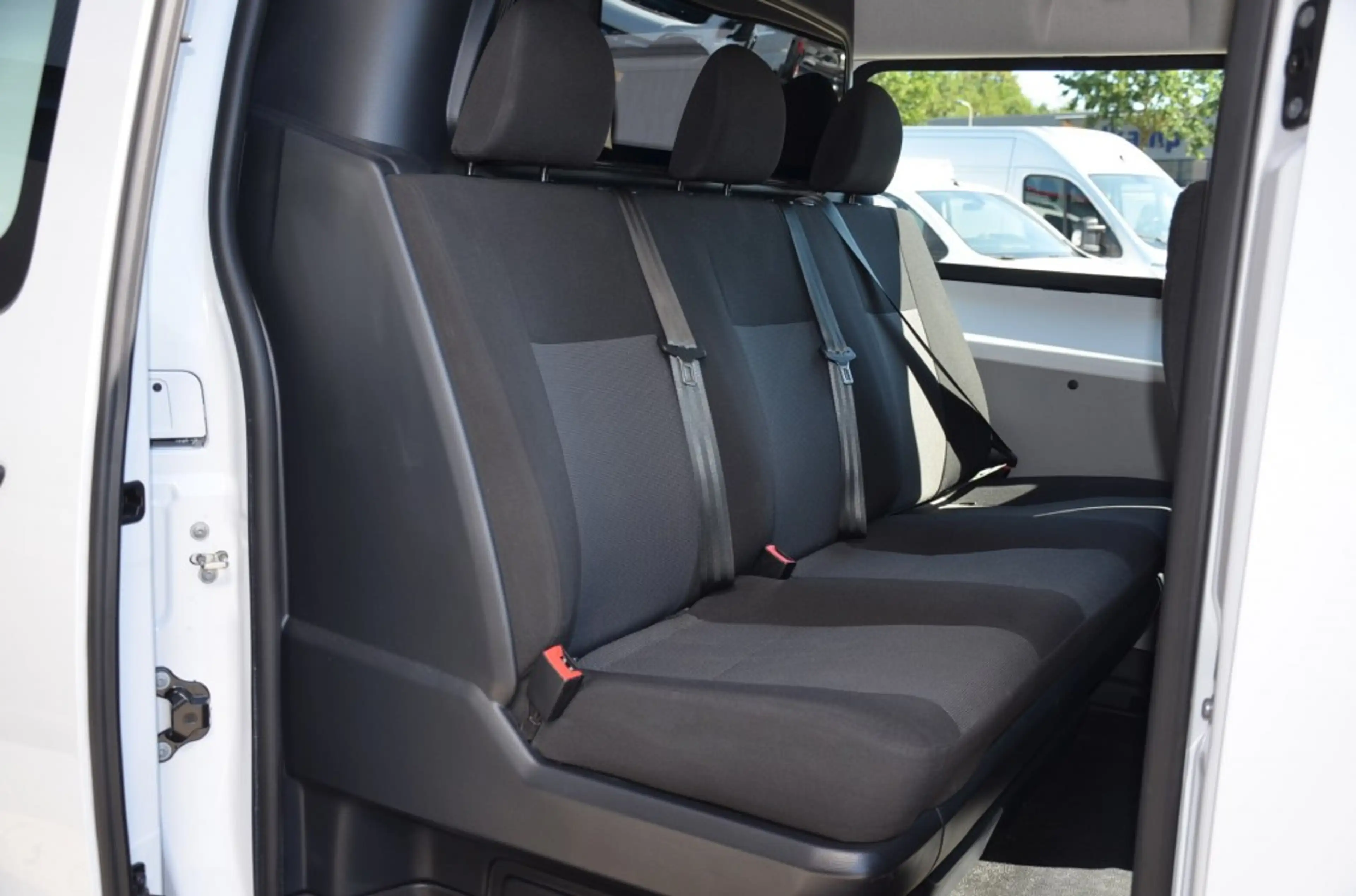 Peugeot Expert 1.5 Blue HDI Automaat ,Airco Dubbele cabine — photo 6