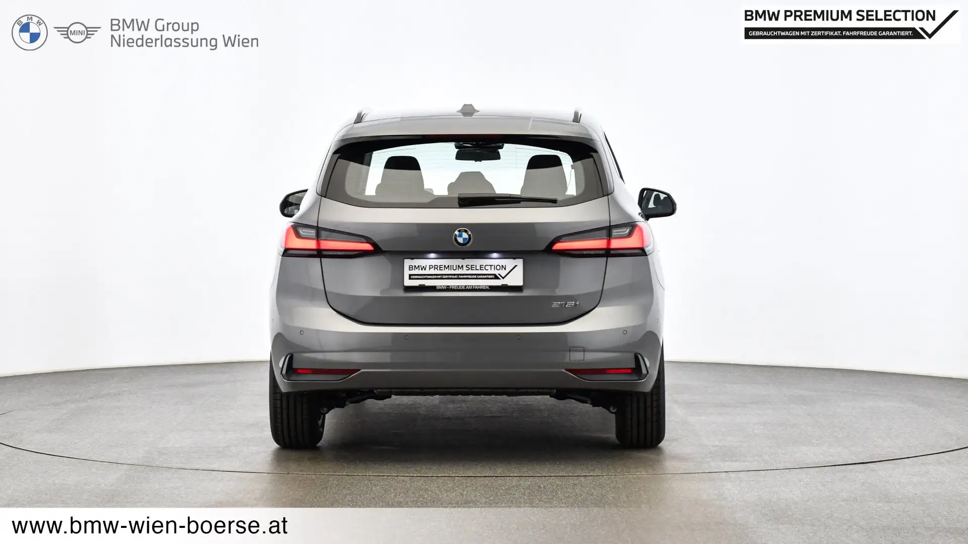 BMW 216 i Grau - 2