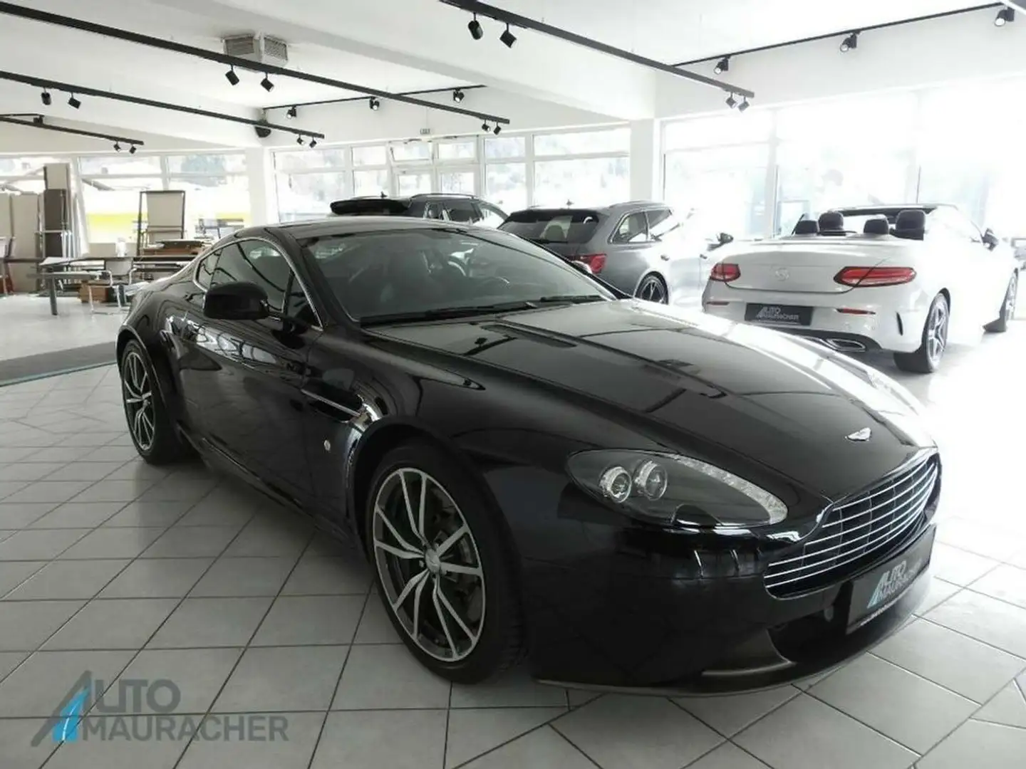 Aston Martin V8 Vantage Sportshift*35.000KM* Schwarz - 2