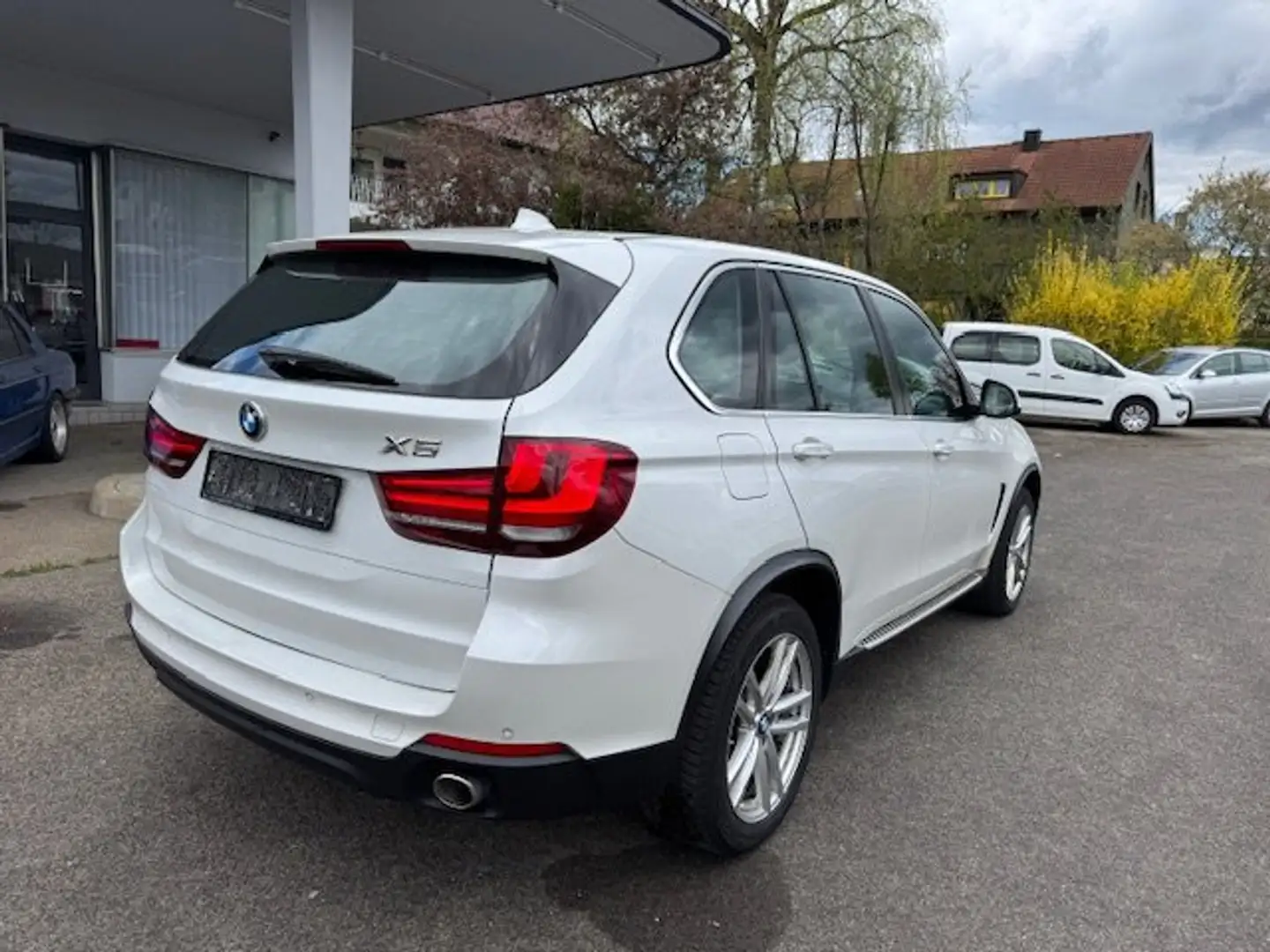 BMW X5 30 D xDrive * AHK * Blanc - 2
