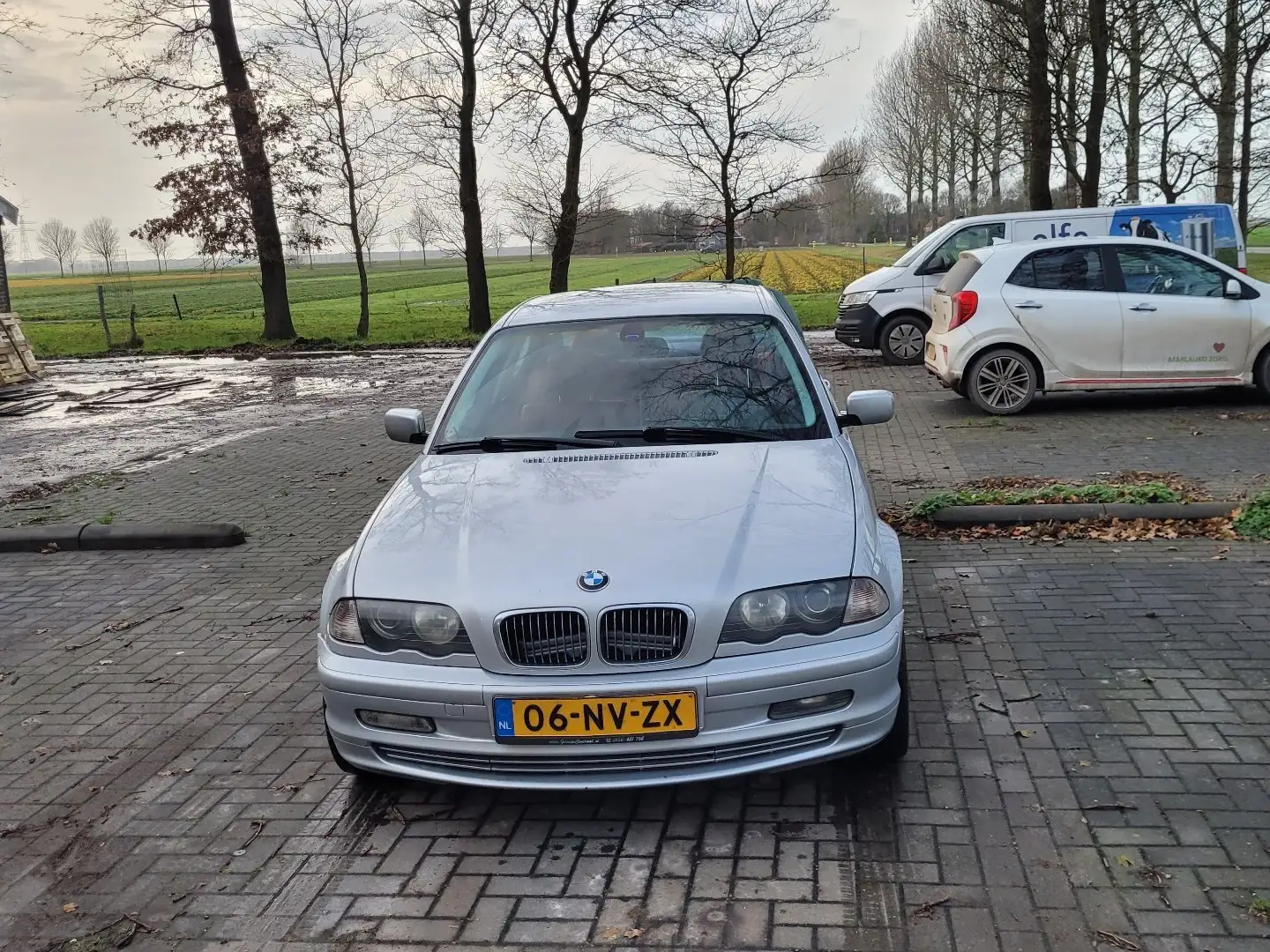 BMW 320 320i Zilver - 1