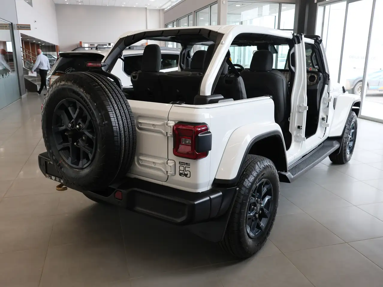 Jeep Wrangler снимка Jeep Wrangler