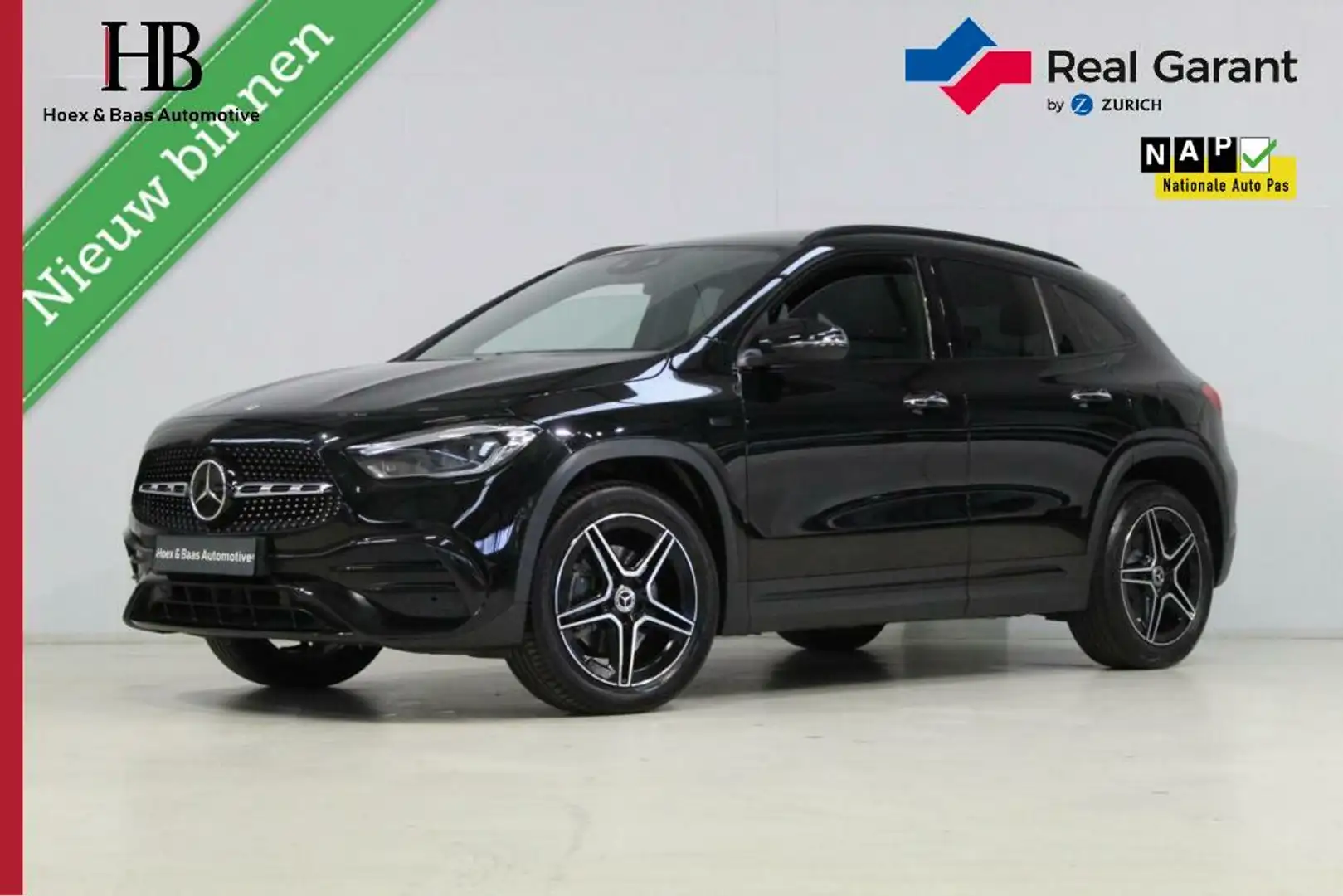 Mercedes-Benz GLA 200 AMG/Pano/Trekhaak/Memory/Sfeer/Night Zwart - 1