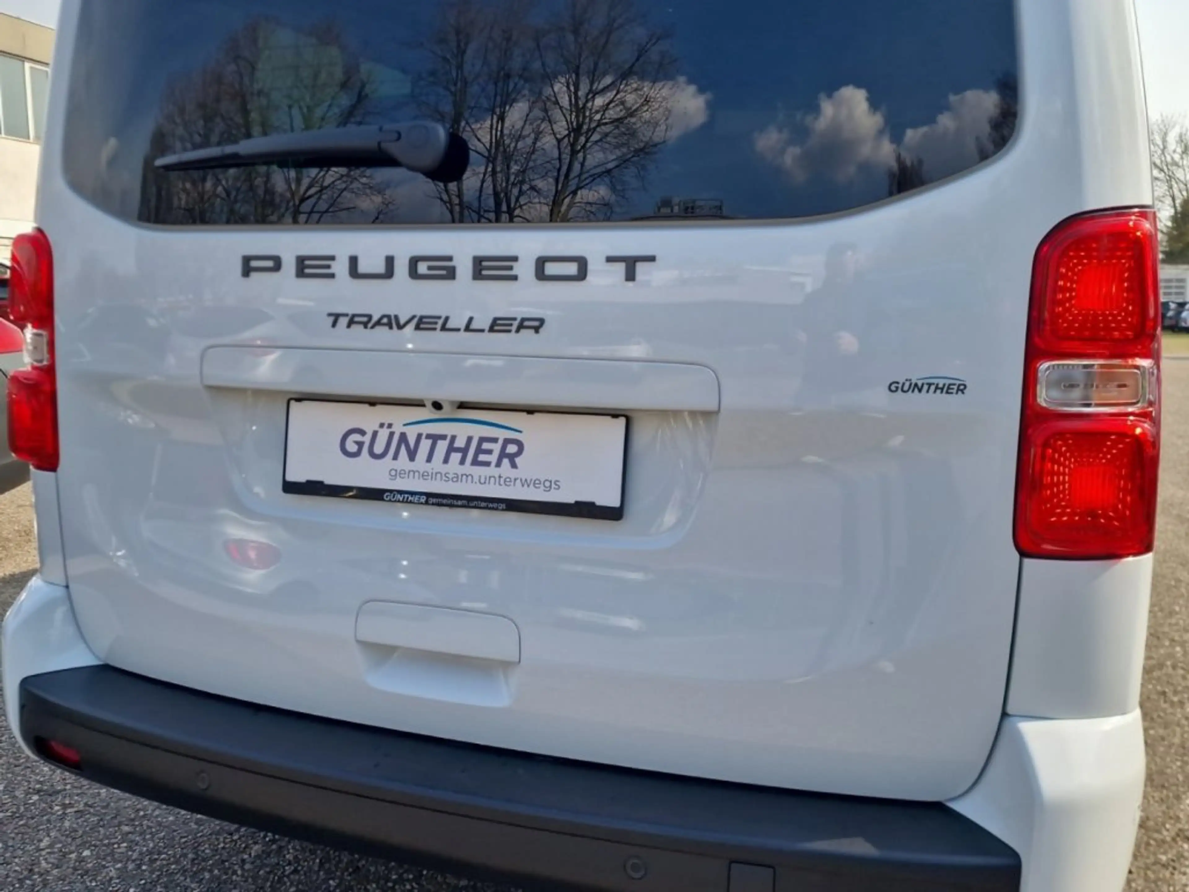 Peugeot Traveller BUSINESS L3 BHDI 180 EAT8 9-Sitzer — photo 13