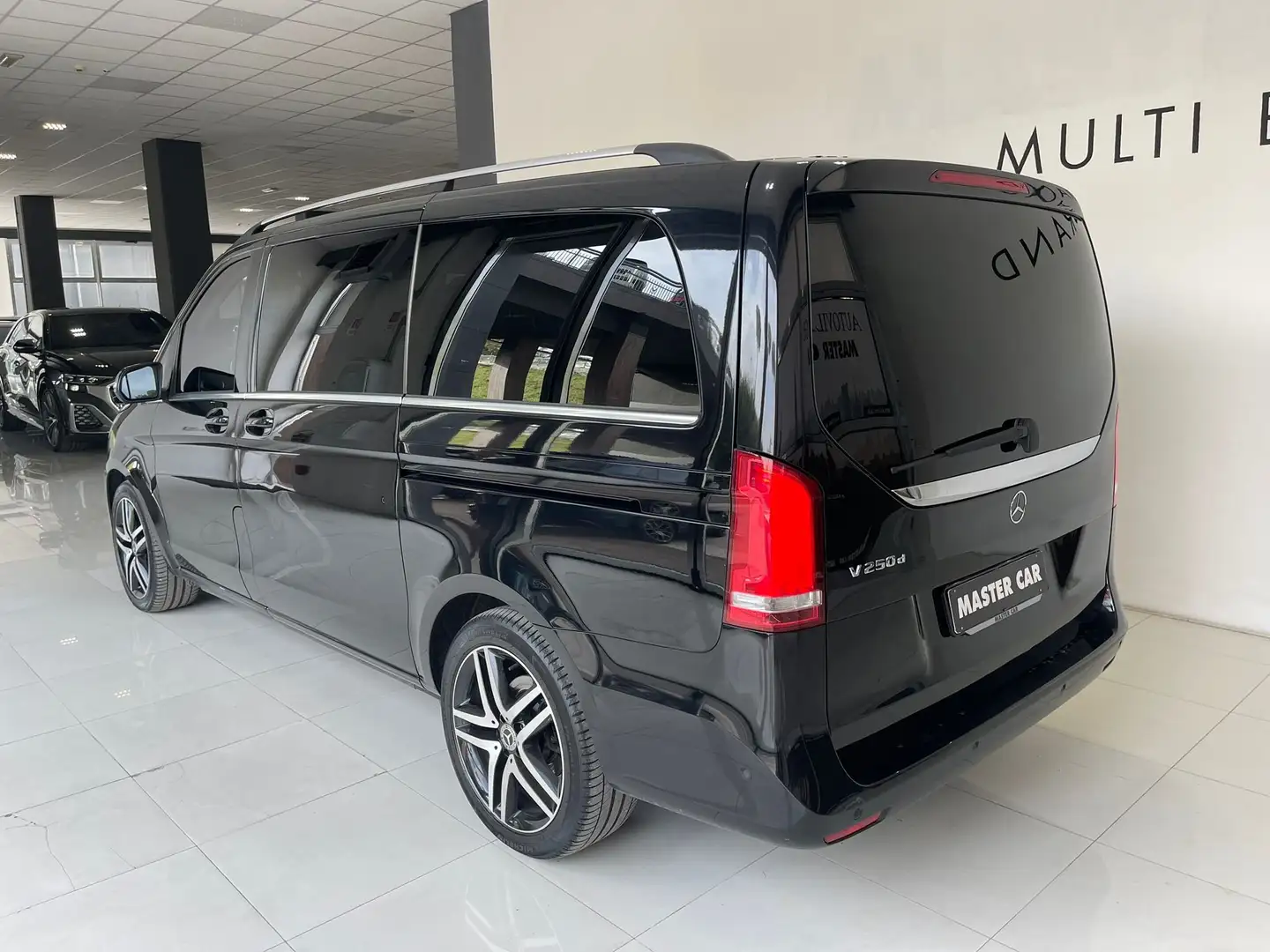 Mercedes-Benz V 250 d Sport auto (Più IVA) Negro - 2