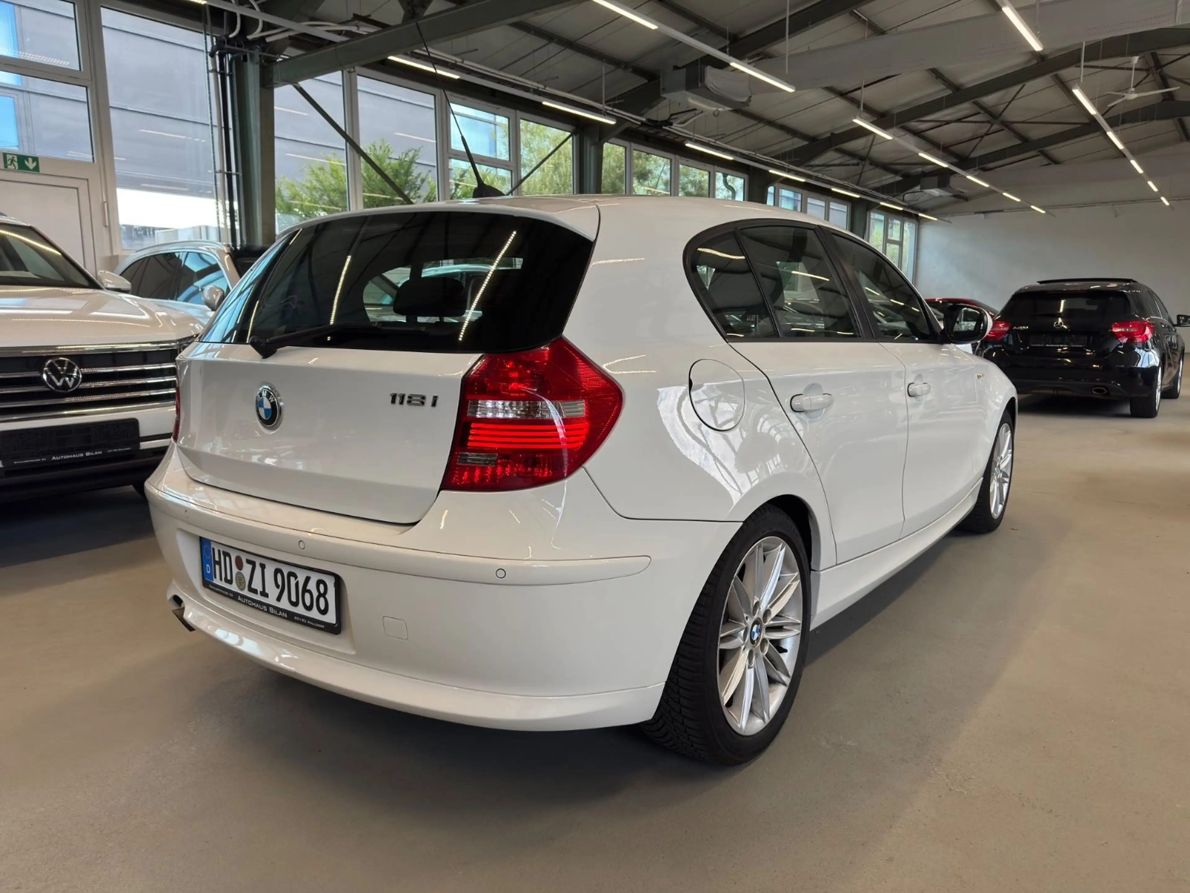 BMW 118 i Bi-Xenon Navi SHD LED — photo 5