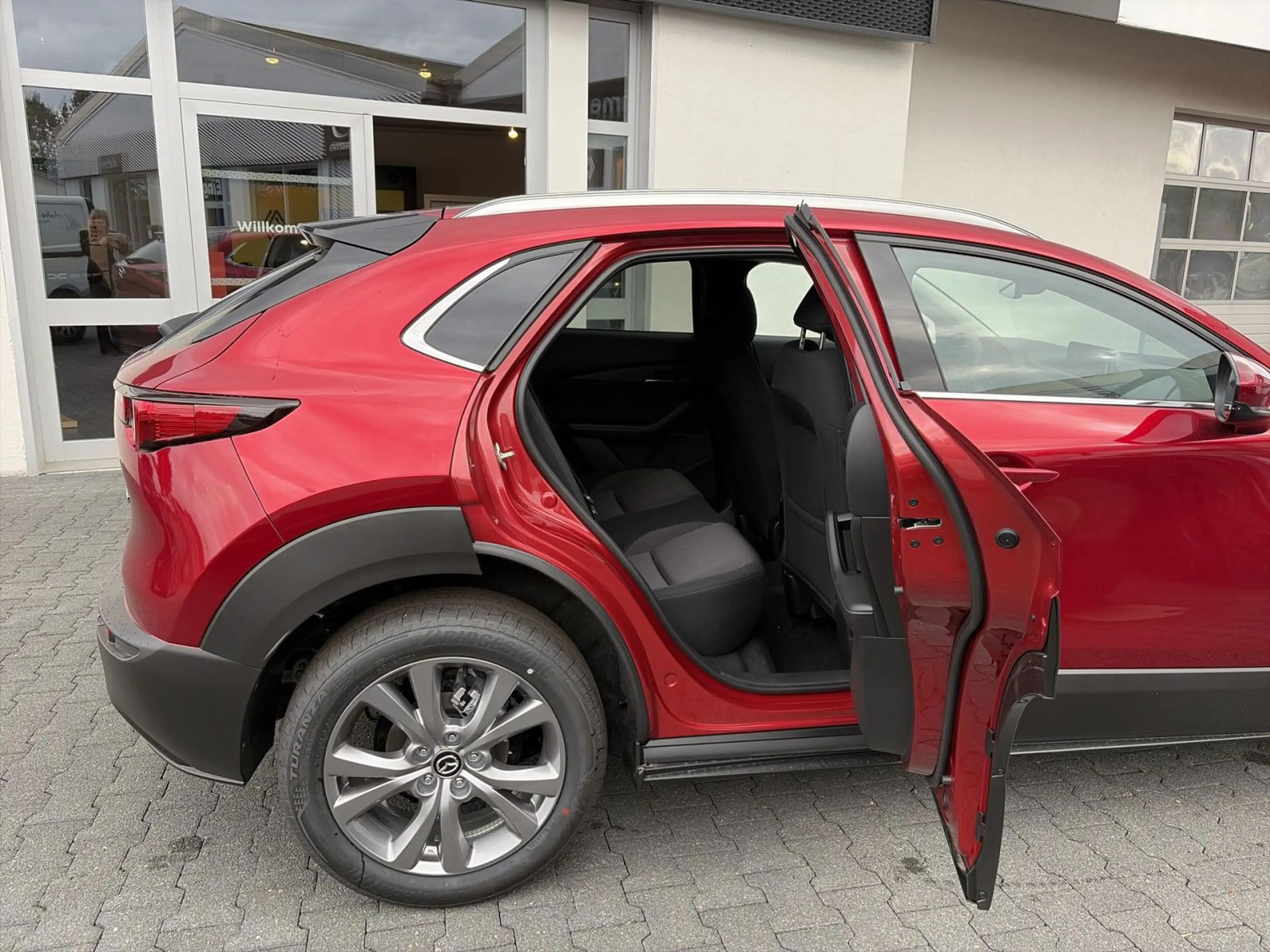 Mazda CX-30 2.0 SKYACTIV-G M Hybrid Basis 2WD — photo 12