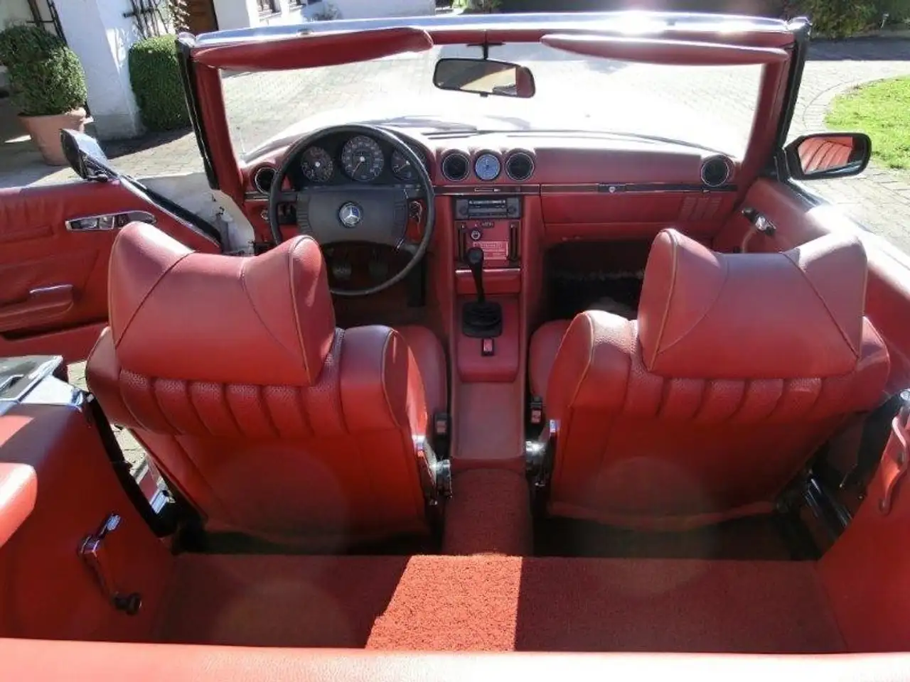 Mercedes-Benz 350 W107, foto 8