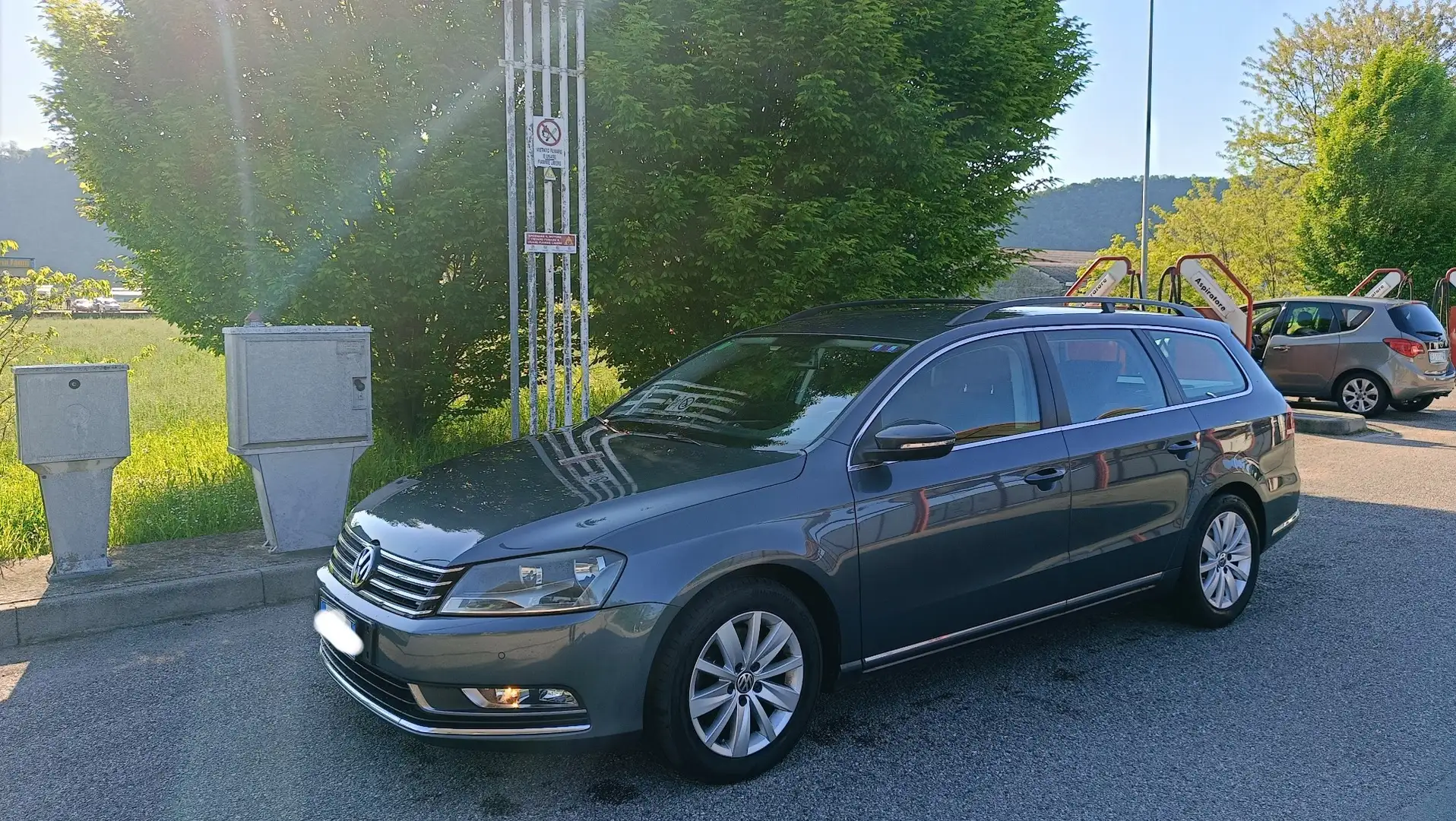 Volkswagen Passat Variant 2.0 tdi Comfortline - 2
