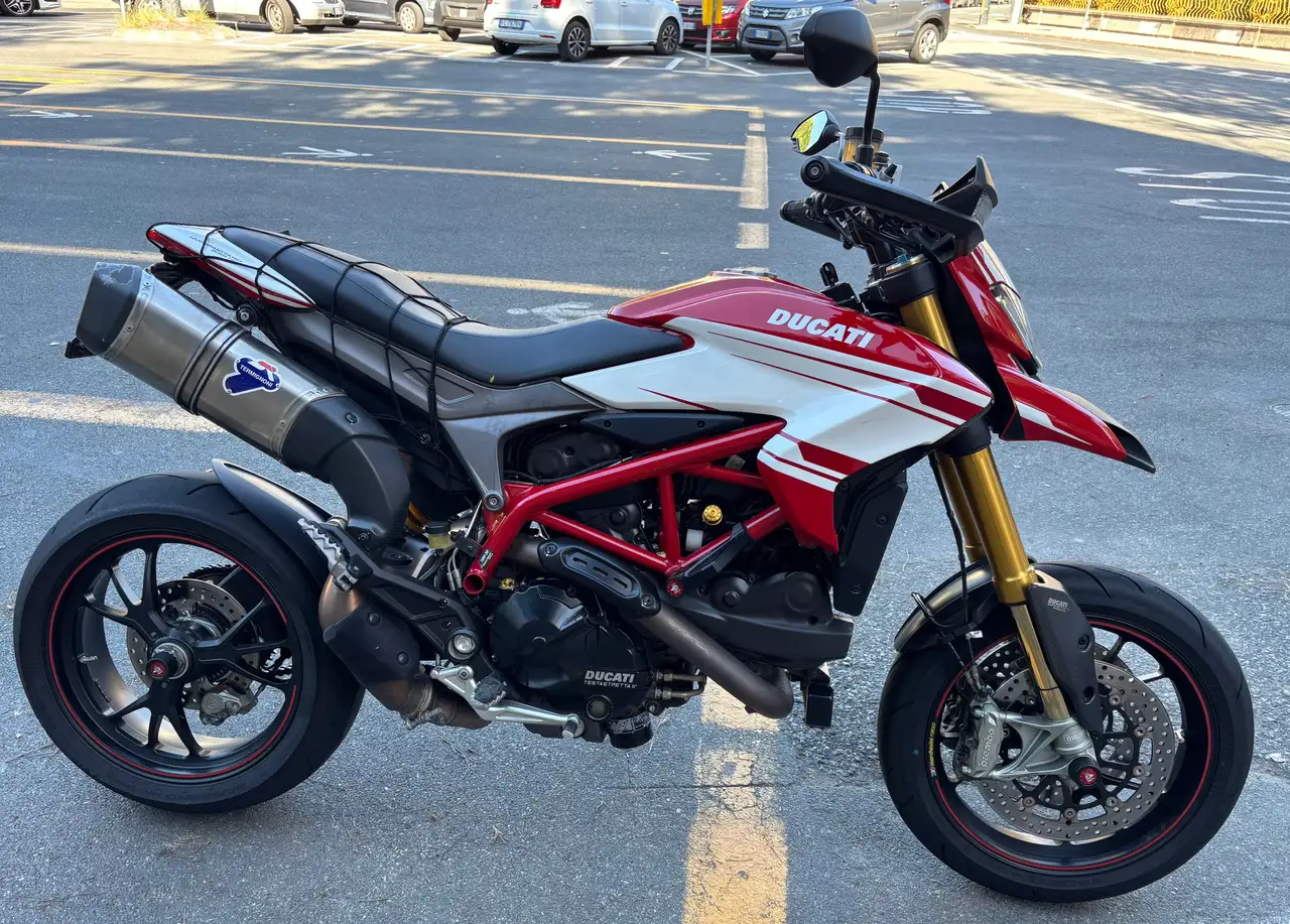 Ducati Hypermotard 939