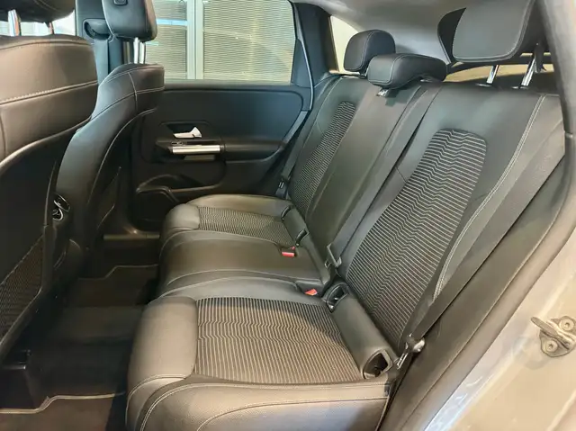 Mercedes-Benz B-Class view 15