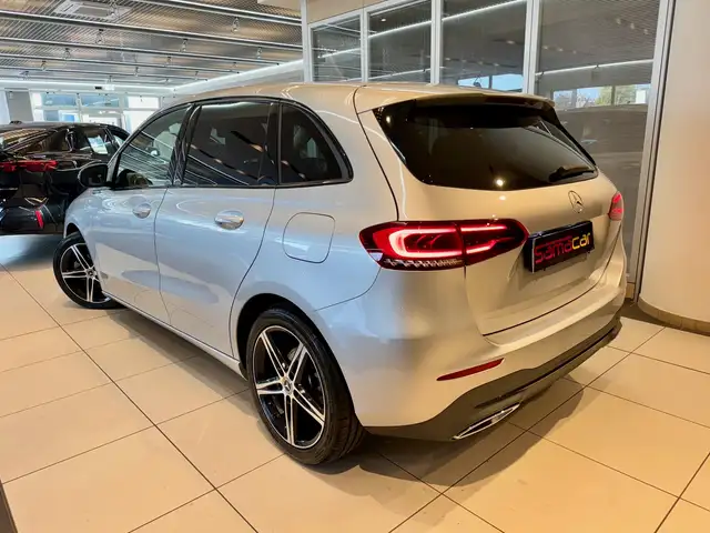 Mercedes-Benz B-Class view 5