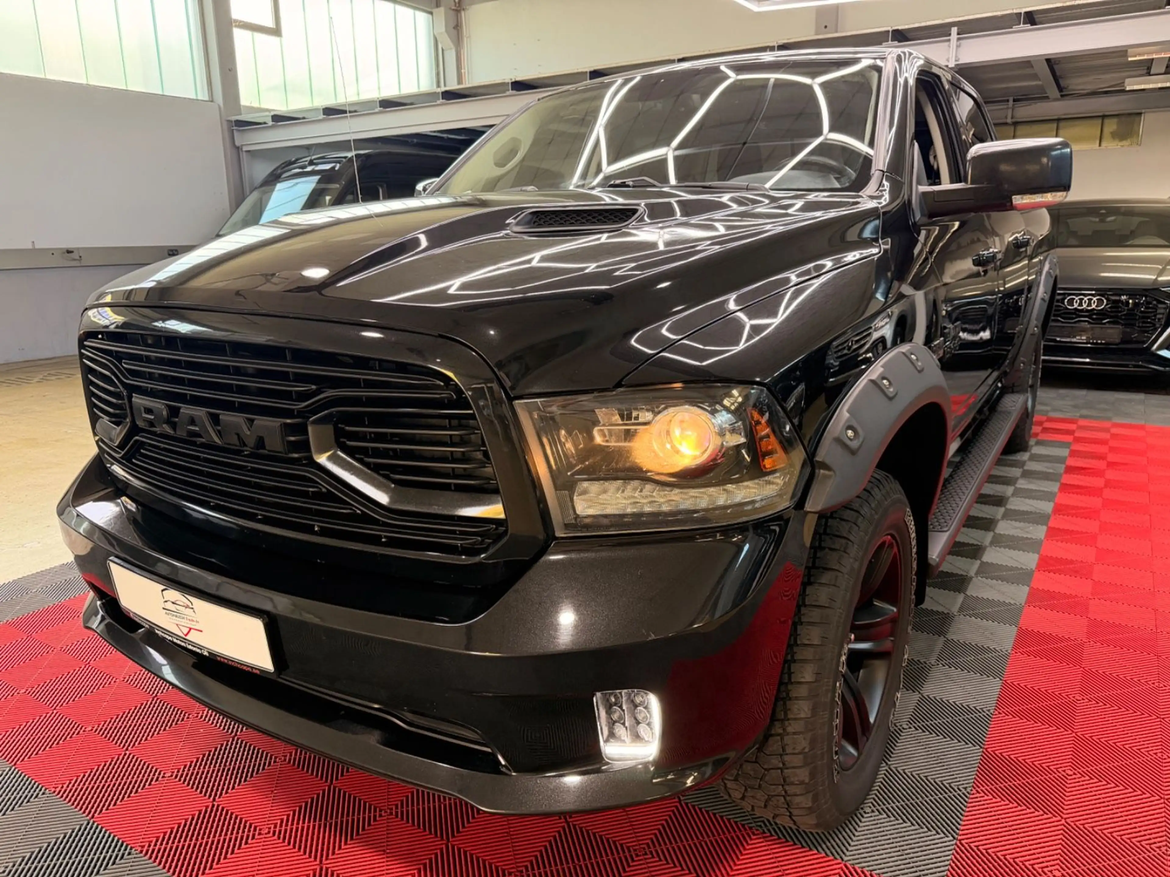 Dodge RAM 1500 5.7 HEMI SPORT 4X4 LPG-Prins Crew Cab — photo 3