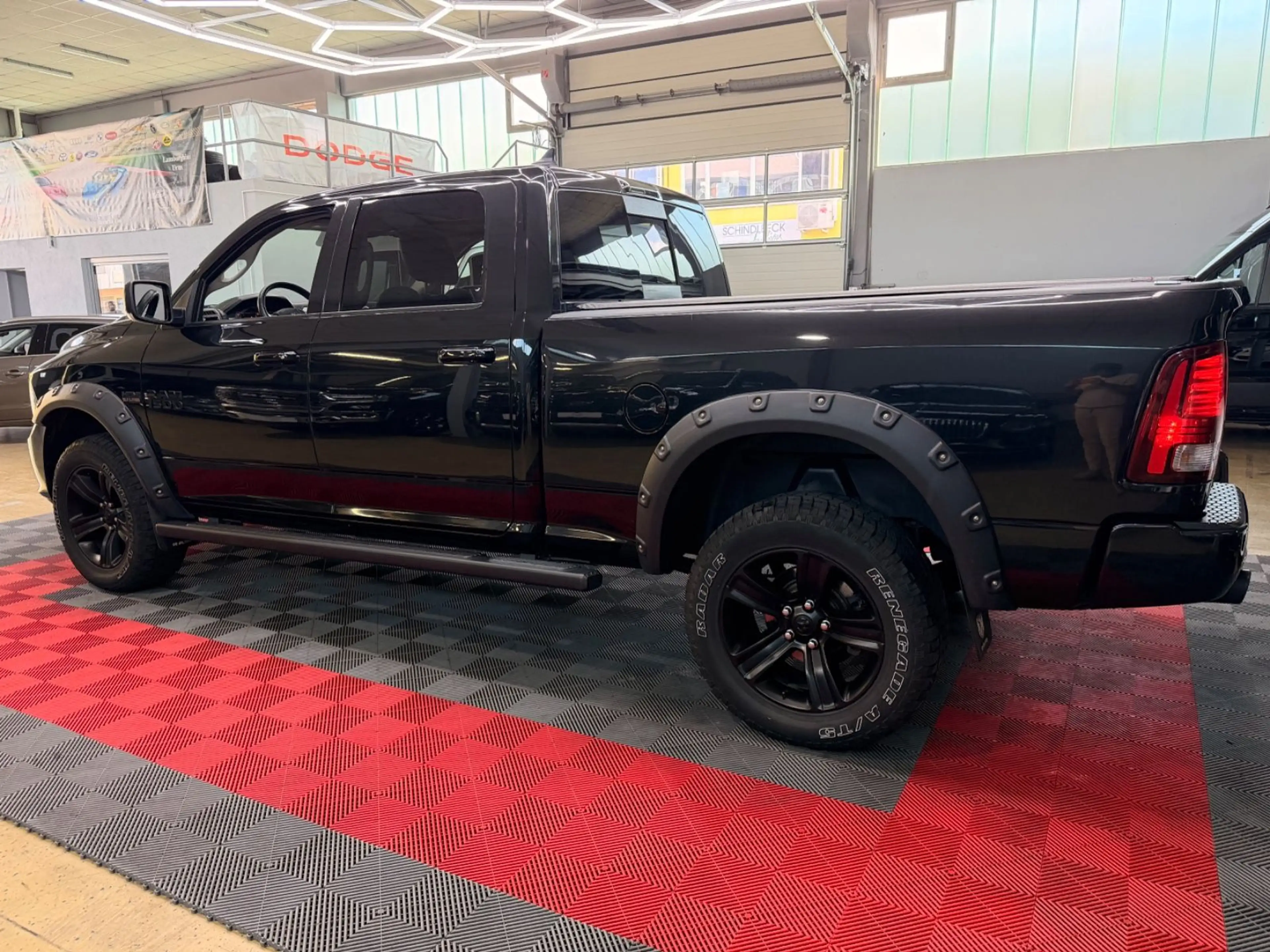 Dodge RAM 1500 5.7 HEMI SPORT 4X4 LPG-Prins Crew Cab — photo 8