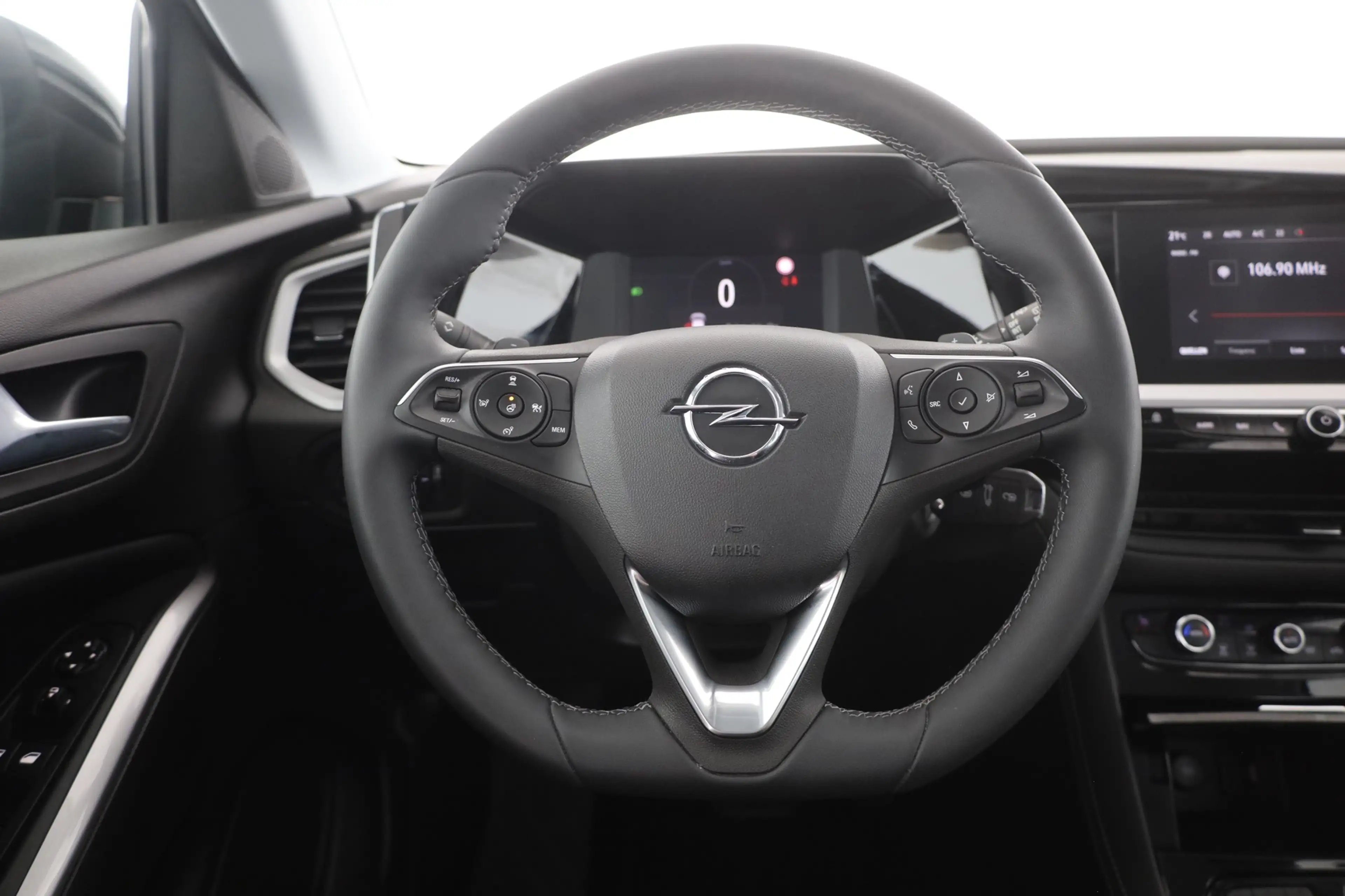 Opel Grandland (X) 1.2 Turbo Aut. Enjoy LED Kamera — photo 14