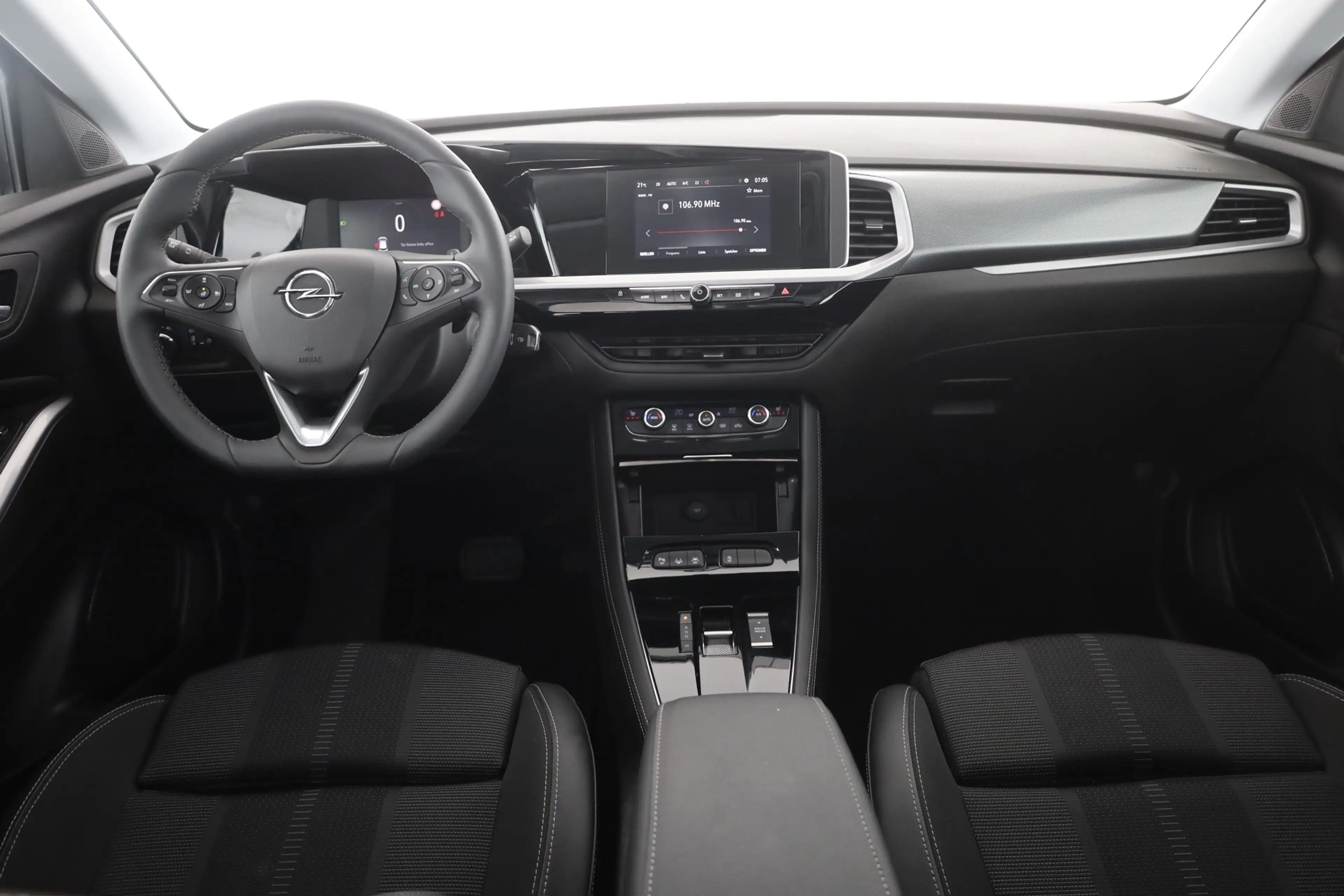 Opel Grandland (X) 1.2 Turbo Aut. Enjoy LED Kamera — photo 9