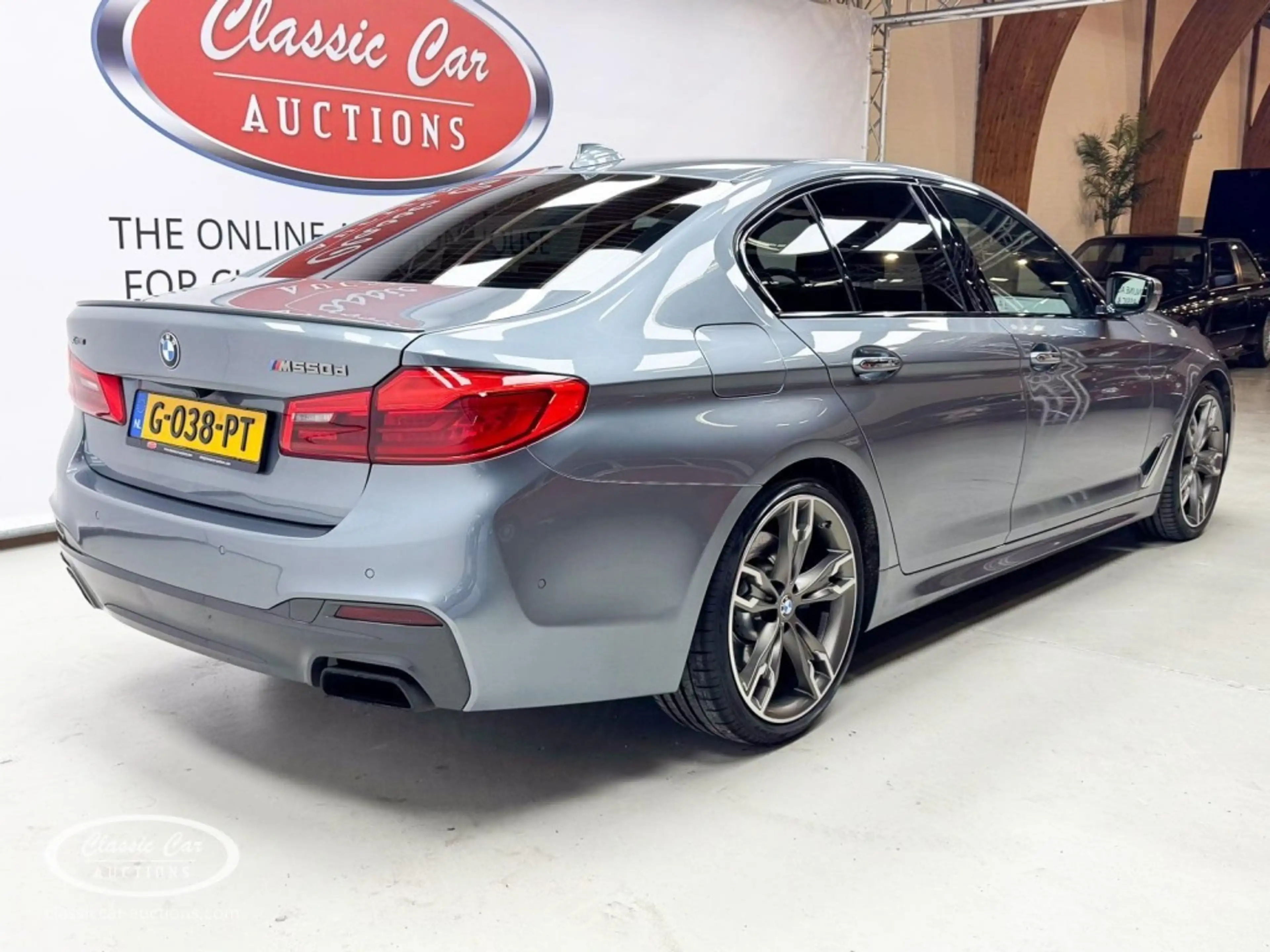 BMW M550 M550D xDrive High Executive - ONLINE AUCTION — photo 6