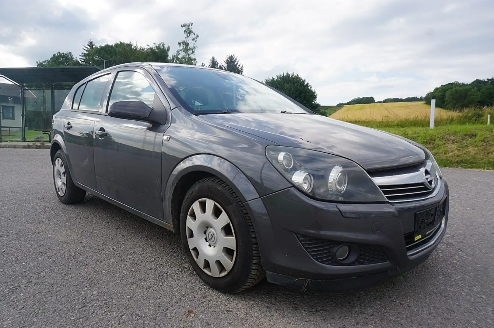 Opel Astra 1,7 Edition CDTI ecoFlex Grau - 2
