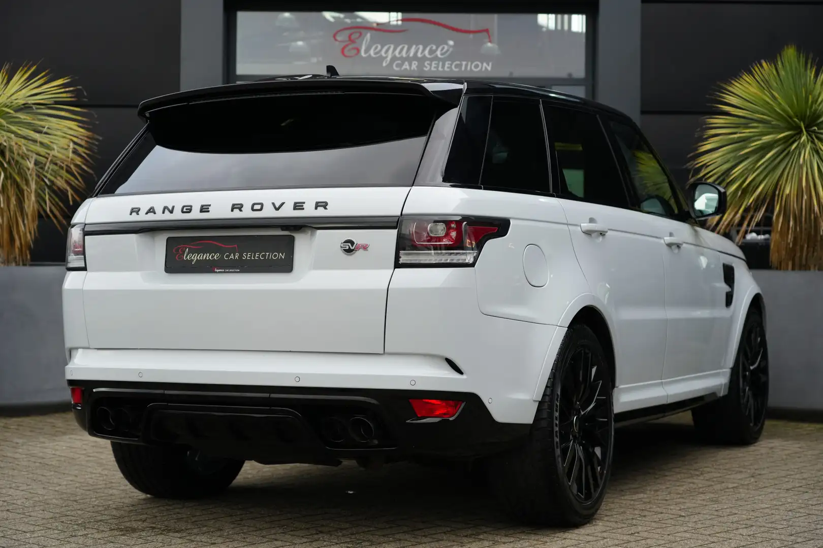 Land Rover Range Rover Sport 5.0 V8 Supercharged SVR 551pk Panoramadak/Stoelver Білий - 2