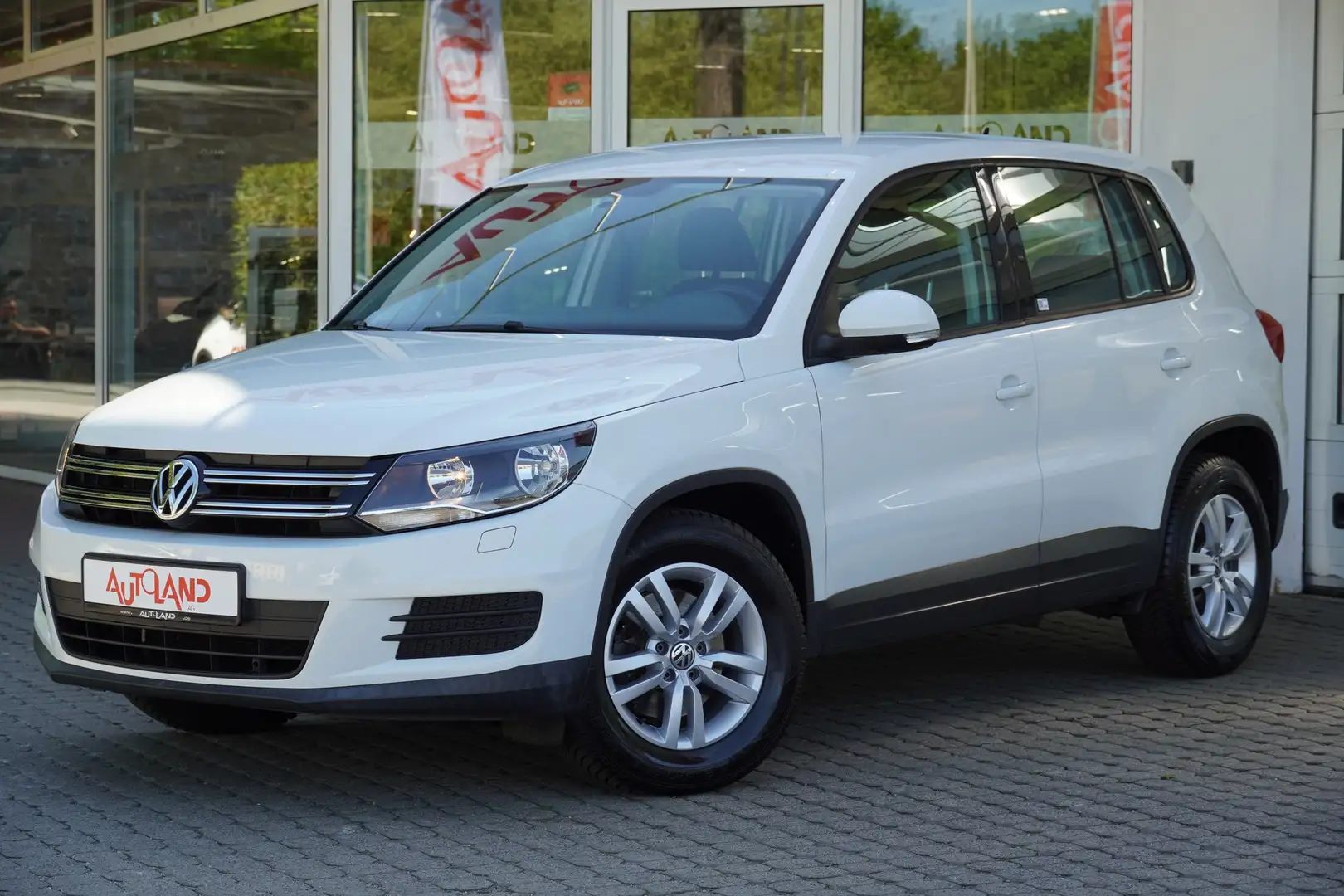 Volkswagen Tiguan 1.4 TSI Trend & Fun Sitzheizung Bluetooth Blanc - 2