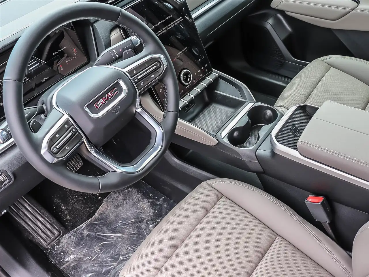 GMC Terrain photo GMC Terrain