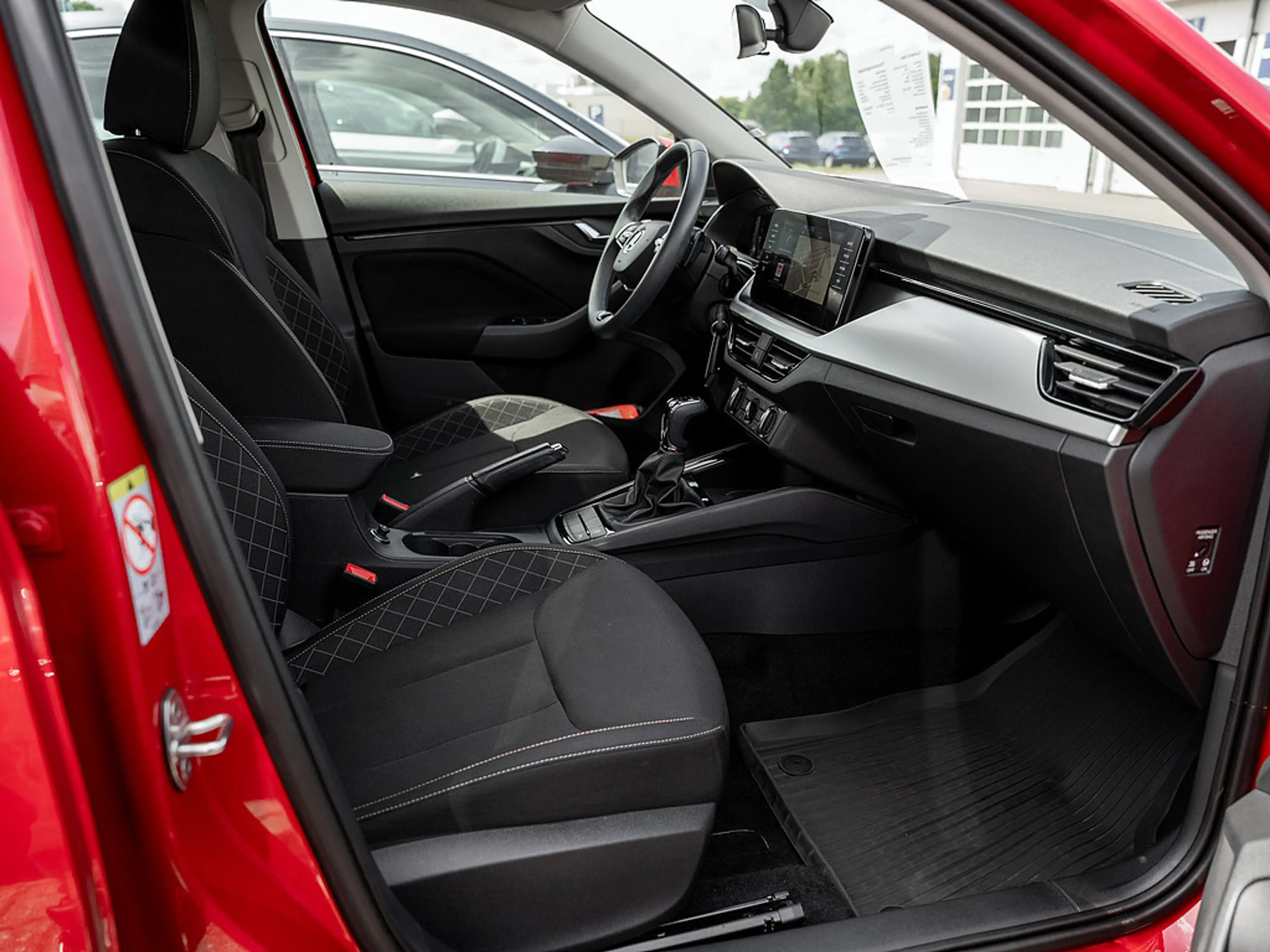Skoda Scala 1.0 TSI Ambition NAVI KAM TEMPOMAT SHZ — photo 2