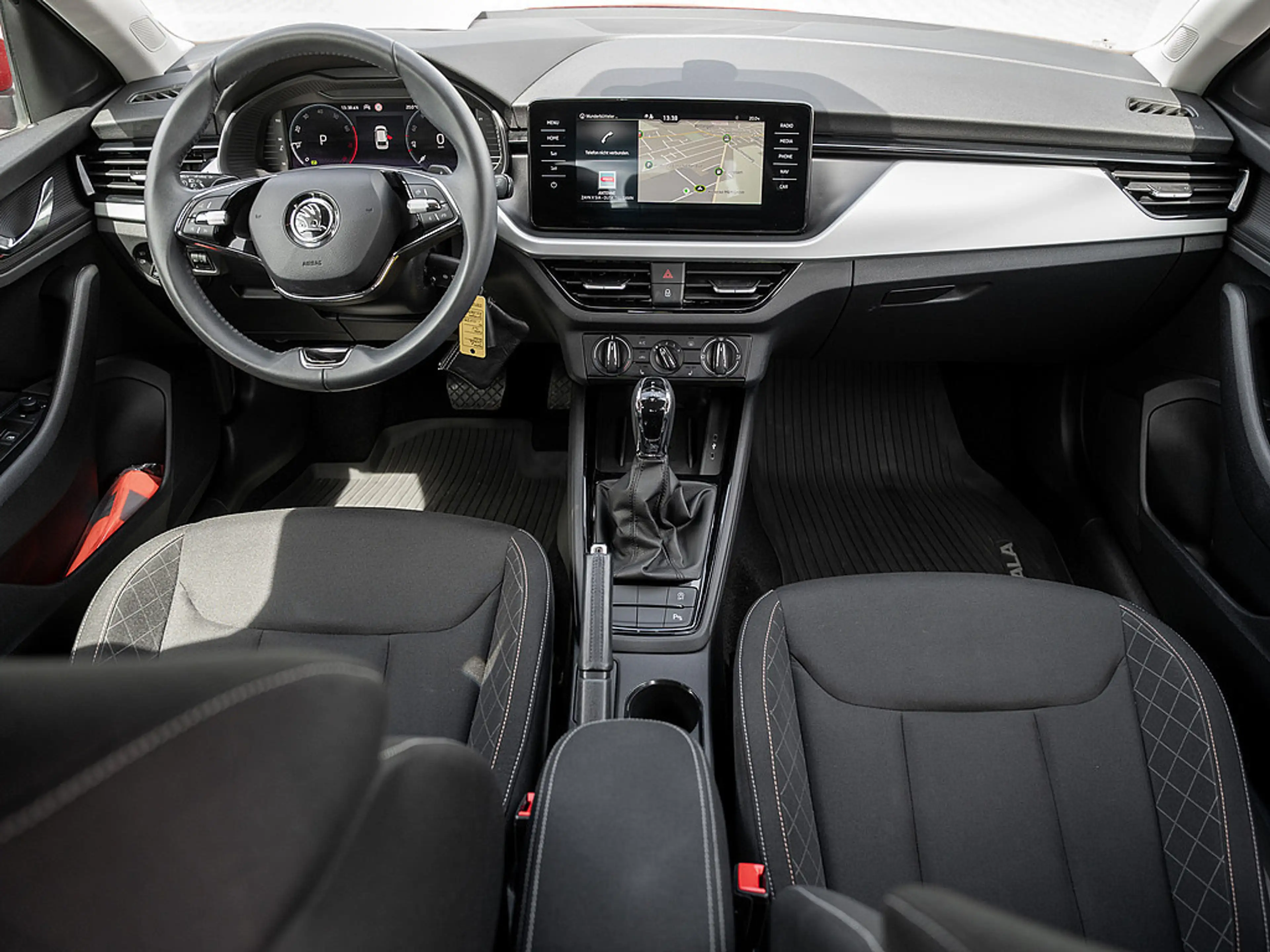 Skoda Scala 1.0 TSI Ambition NAVI KAM TEMPOMAT SHZ — photo 6
