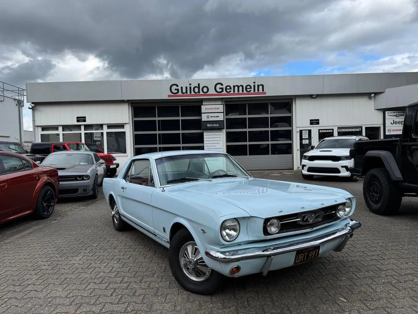 Ford Mustang GT Coupe 4.7l V8 Vierfach-Vergaser, Doppelauspuffa Blau - 2