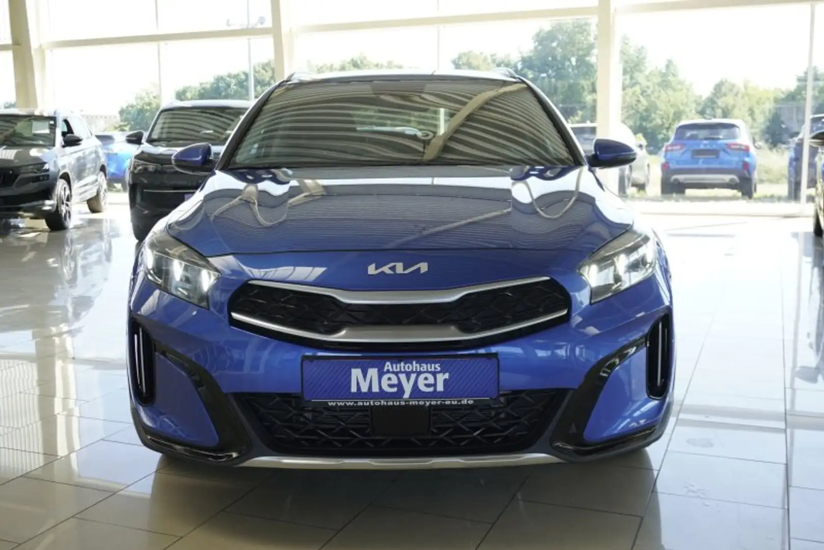 Kia XCeed 1.6GDI Plug-in Hybrid ACC/Navi/Kamera/Keyless/Wint Blauw - 2