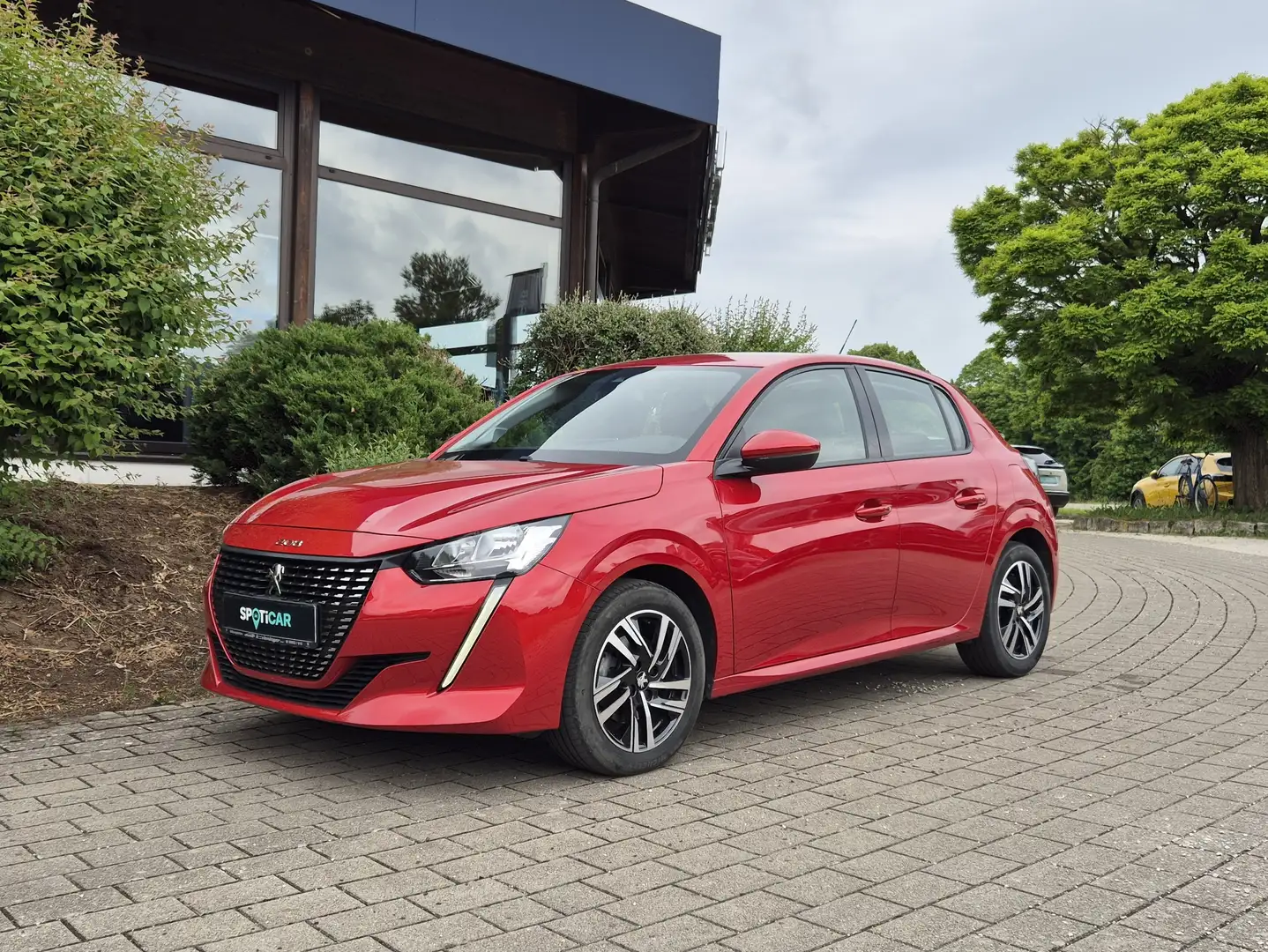 Peugeot 208 Allure PureTech 100 - 3D-Navi/Sitzheizung/Kamera Rouge - 2