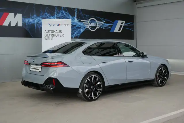 BMW 540 d xDrive *M-Paket Pro/AHK/B&W Sound/HUD/Integrallenkung/Standhzg.* Ansicht 42