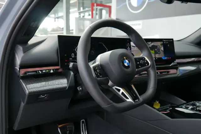 BMW 540 d xDrive *M-Paket Pro/AHK/B&W Sound/HUD/Integrallenkung/Standhzg.* Ansicht 12