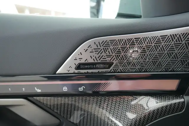 BMW 540 d xDrive *M-Paket Pro/AHK/B&W Sound/HUD/Integrallenkung/Standhzg.* Ansicht 10