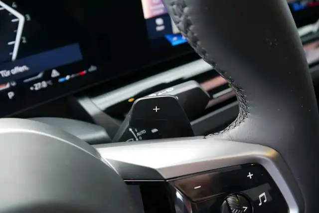 BMW 540 d xDrive *M-Paket Pro/AHK/B&W Sound/HUD/Integrallenkung/Standhzg.* Ansicht 20