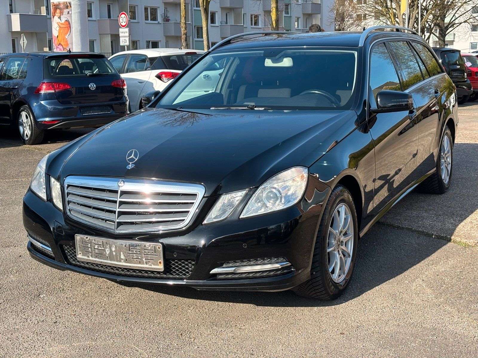 Second hand Mercedes Benz E-Class 