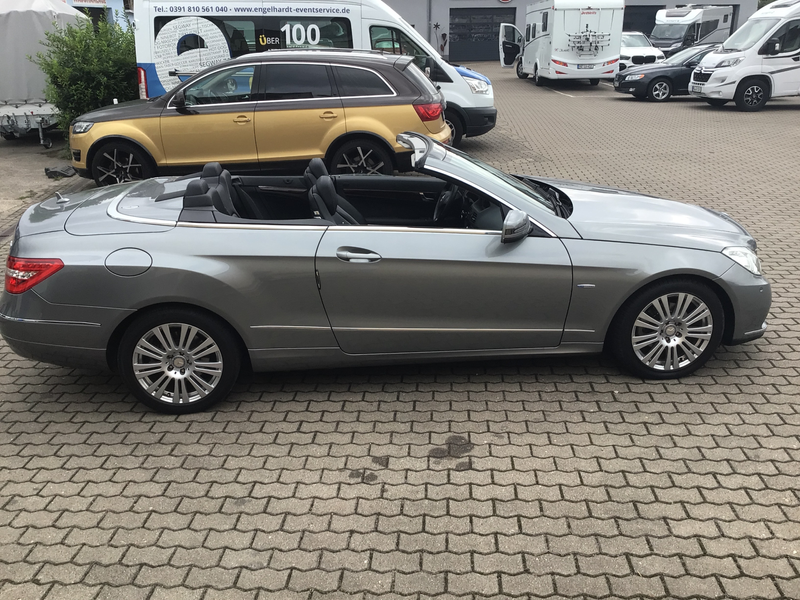 Mercedes-Benz E 220 E 220 CDI BlueEfficiency Cabrio Automatik