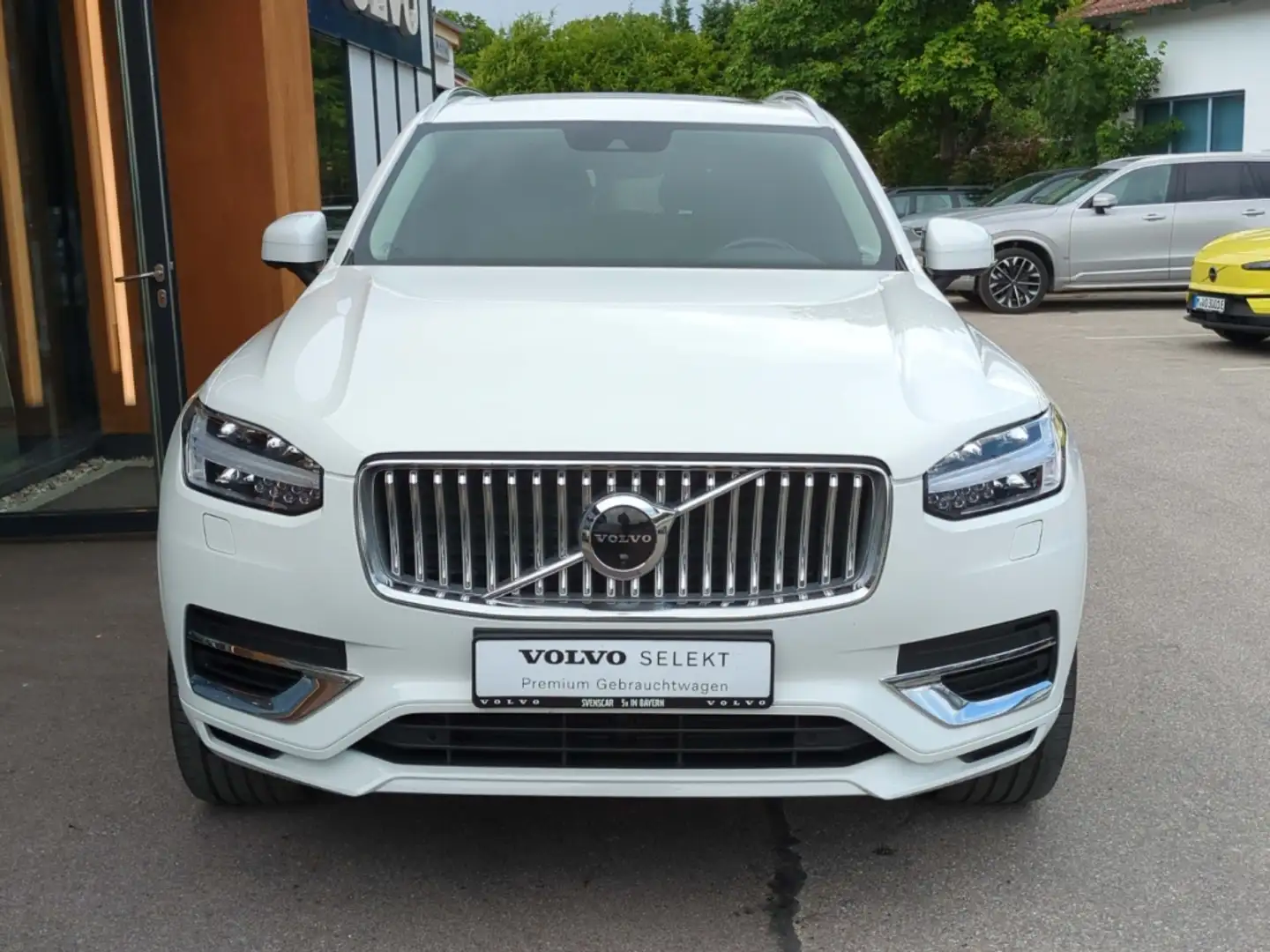 Volvo XC90 Plus Bright Recharge Plug-In Hybrid AWD T8 Twin En White - 2