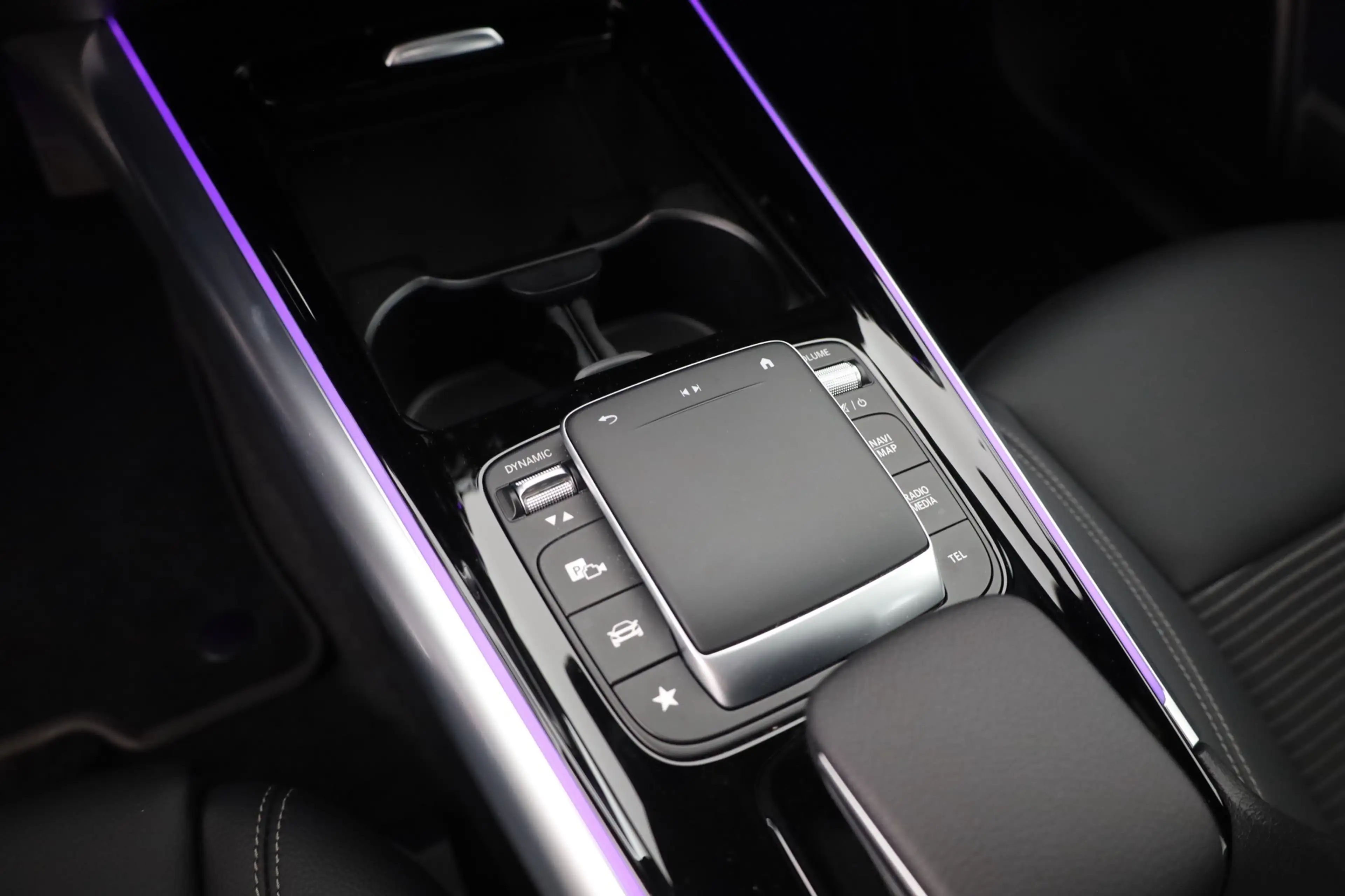 Mercedes-Benz EQA 250 Progressive LED Navi Sitzheizung Kamera — photo 13