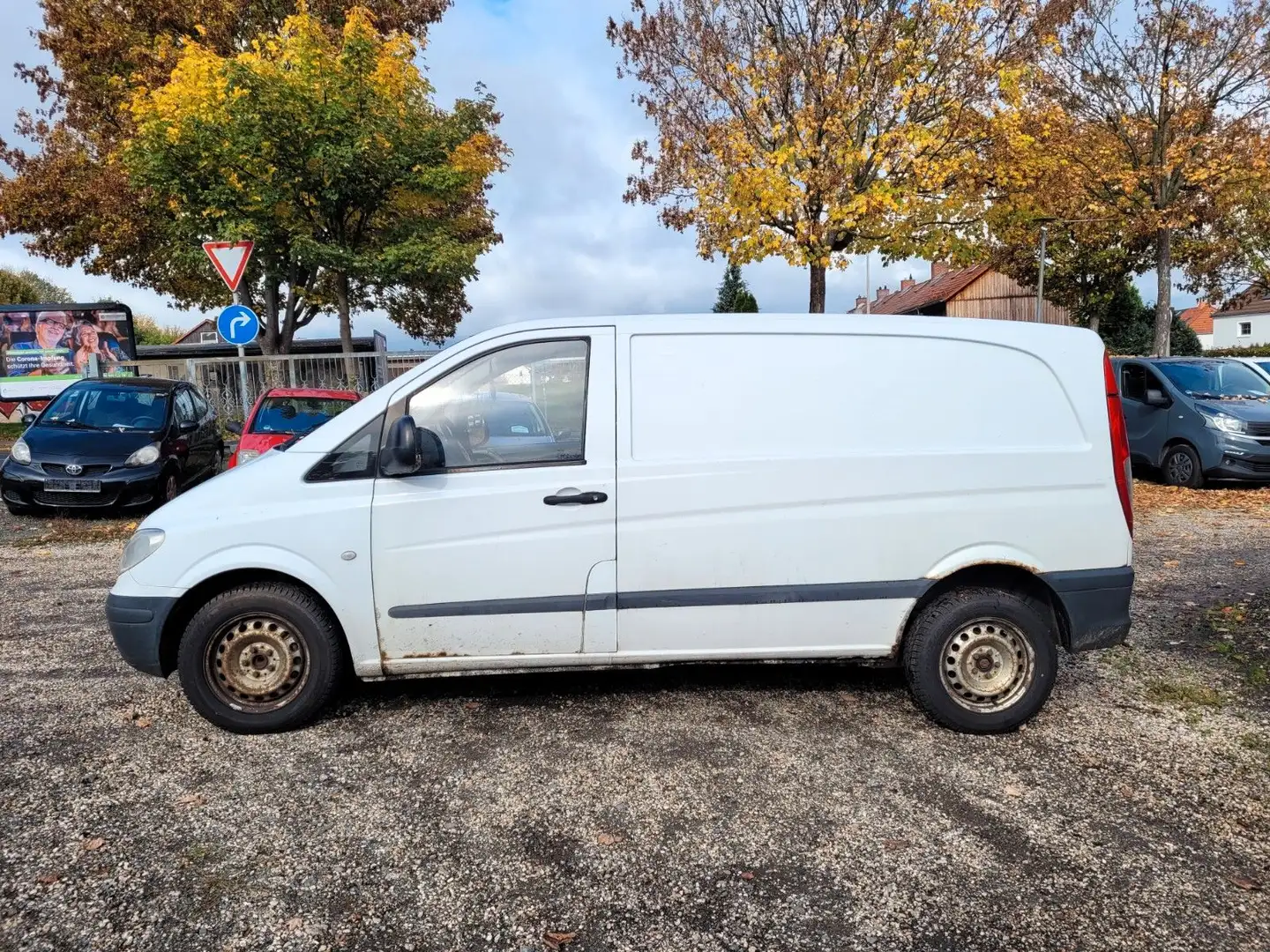 Mercedes-Benz Vito 111 CDI kompakt*SR+LMF*WR*MOTOR OK*HU:01/27 Weiß - 2