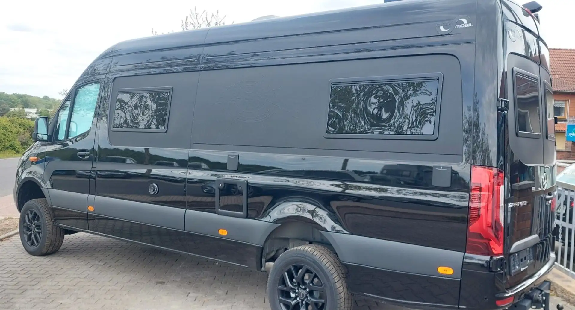MegaMobil Re-Aktiv 700 MAX, Sprinter 4x4, TrumaDE, Alu18" Grau - 2