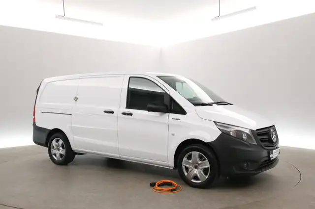 Mercedes-Benz Vito view 6