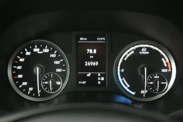 Mercedes-Benz Vito view 14