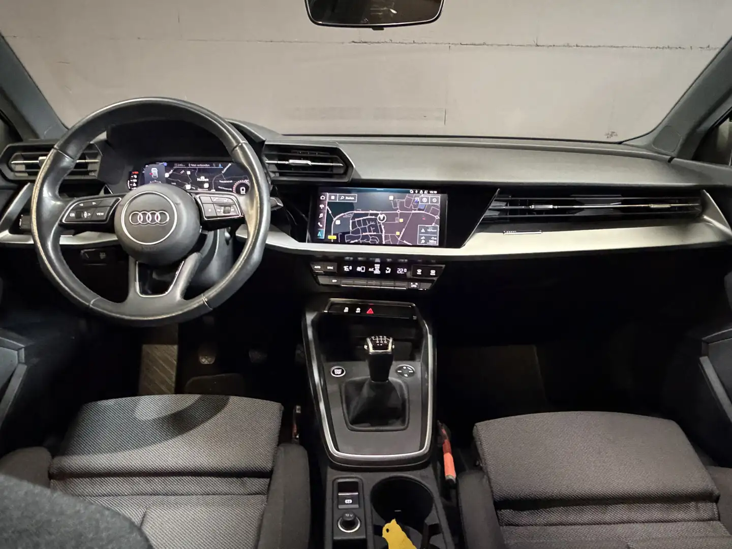 Audi A3 Sportback 30 TFSI Business edition | Nieuw model | Schwarz - 2