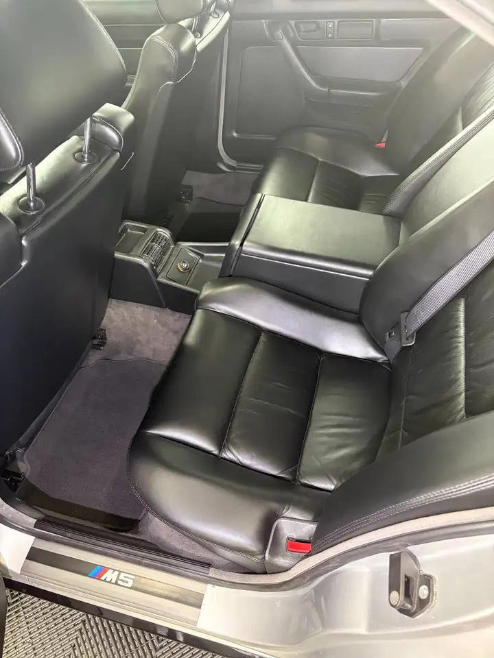 BMW M5 3.5i, foto 10