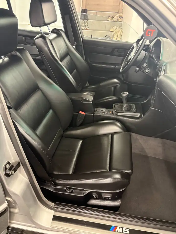 BMW M5 3.5i, foto 8
